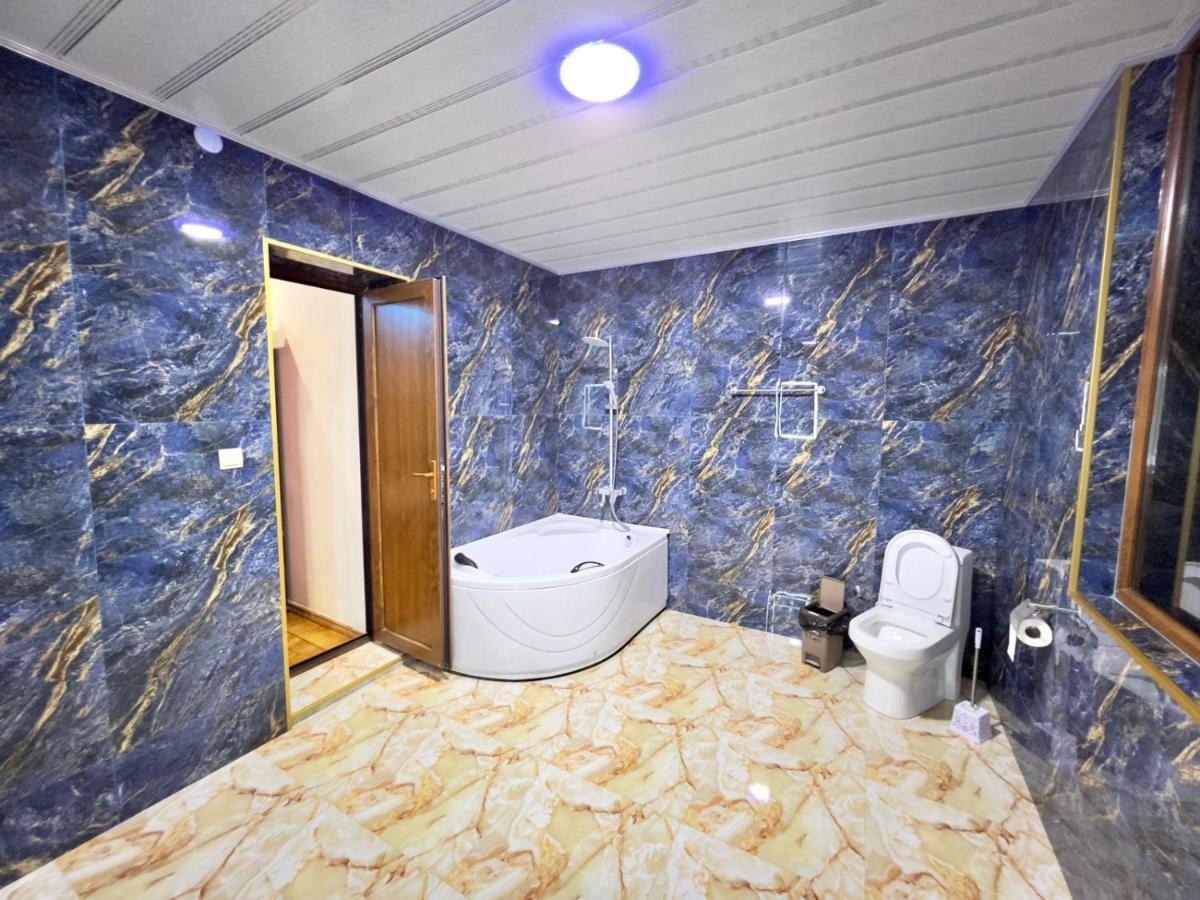 Hotel Royal Kutaisi Eksteriør billede
